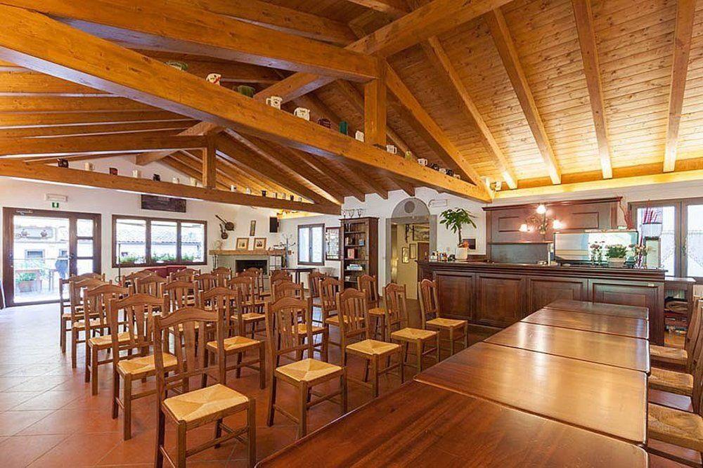 Albergo Ristorante Il Ponte Кастільоне-дей-Пеполі Екстер'єр фото